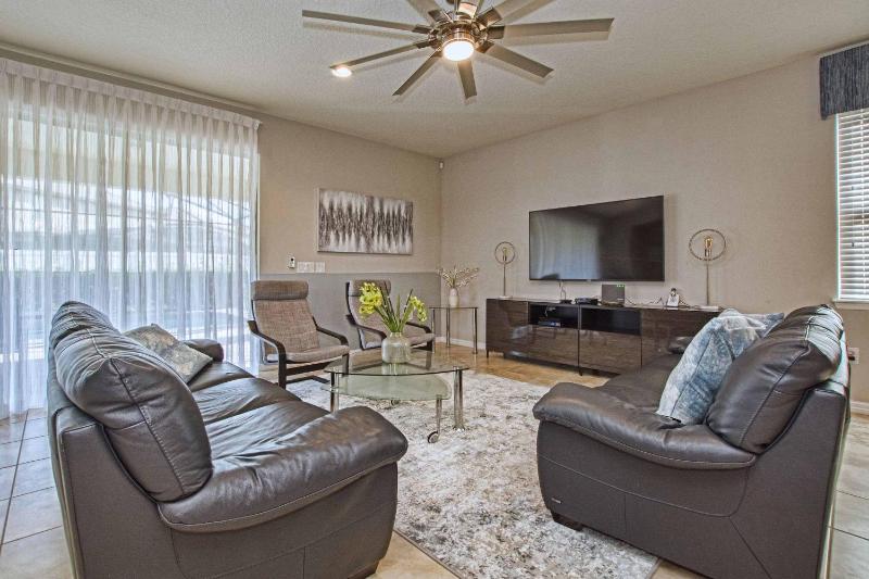 8 Bedroom Home at Windsor Westside with Top Amenities - image 42