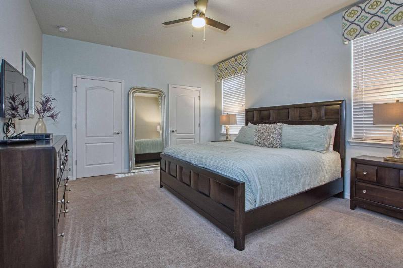 8 Bedroom Home at Windsor Westside with Top Amenities - image 29