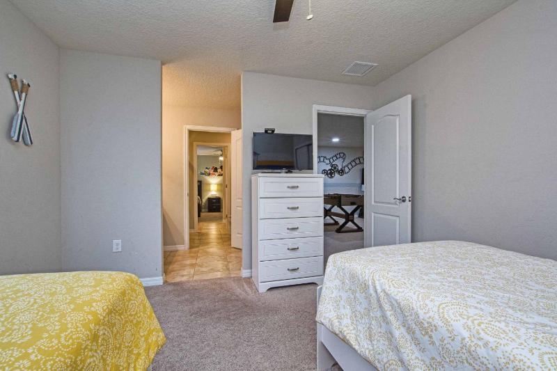 8 Bedroom Home at Windsor Westside with Top Amenities - image 6