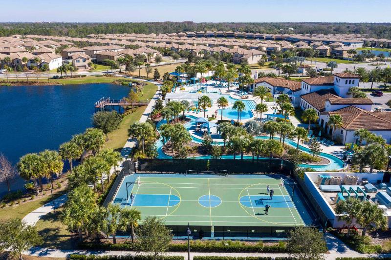 8 Bedroom Home at Windsor Westside with Top Amenities - image 3