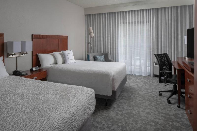 Courtyard by Marriott Jacksonville at the Mayo Clinic Campus/Beaches - image 22
