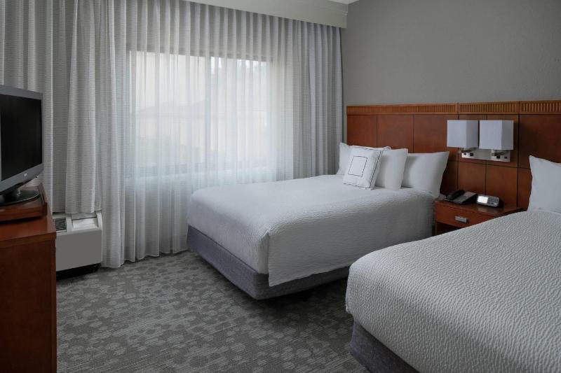 Courtyard by Marriott Jacksonville at the Mayo Clinic Campus/Beaches - image 29