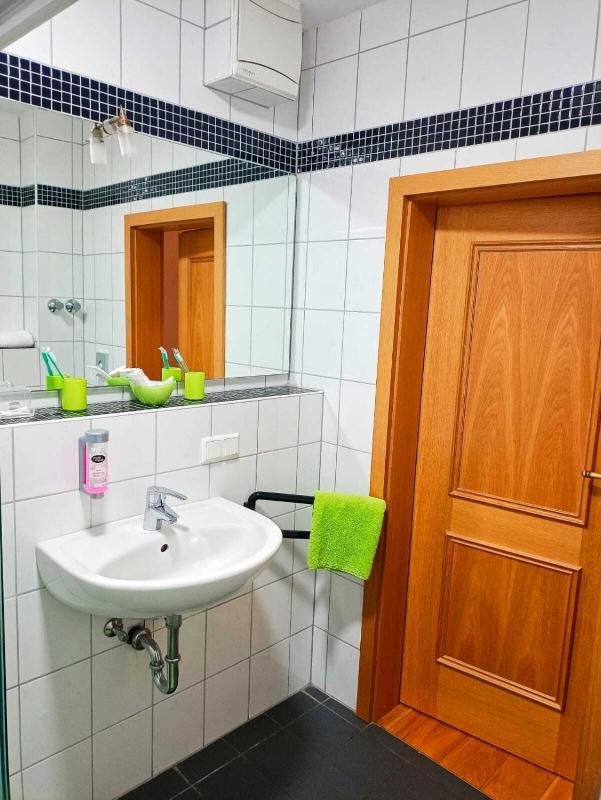 Double Room with Private Bathroom image 4