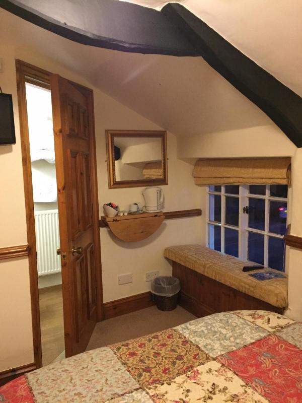 Small Double Room image 2
