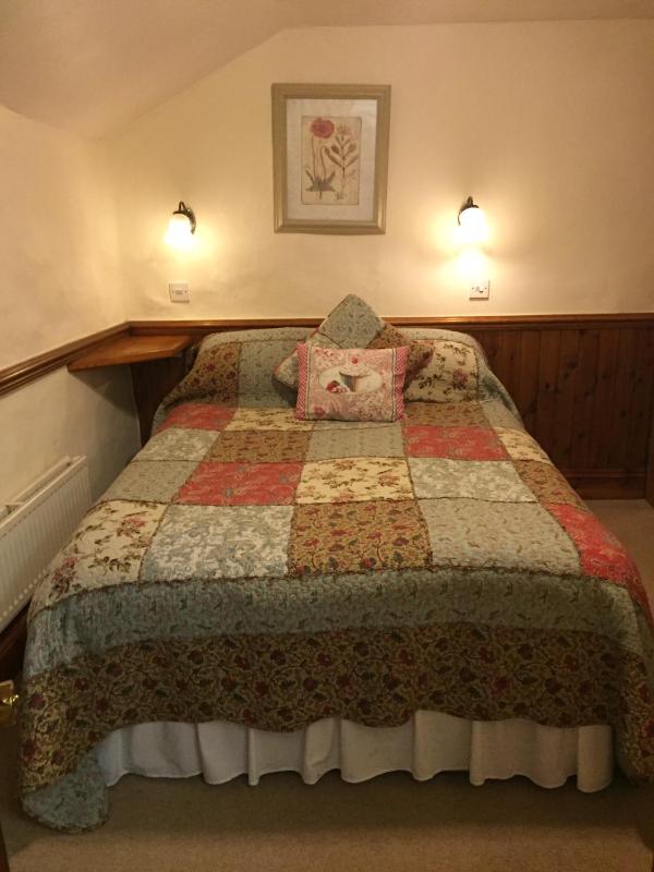 Small Double Room image 1