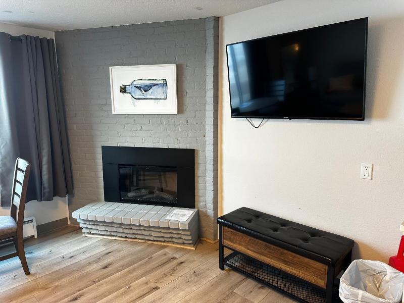West Beach Suites - image 24