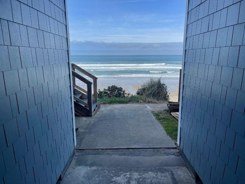 West Beach Suites - image 21