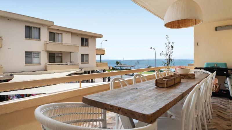 Cove 2315 - Luxurious Unit Directly Opposite Beach - image 18