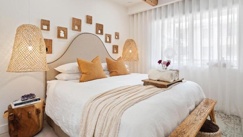 Cove 2315 - Luxurious Unit Directly Opposite Beach - image 2