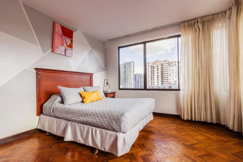 Elegance Hotel - image 7