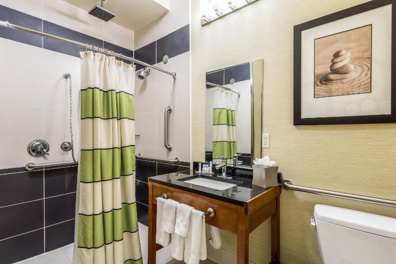 King Room image 2