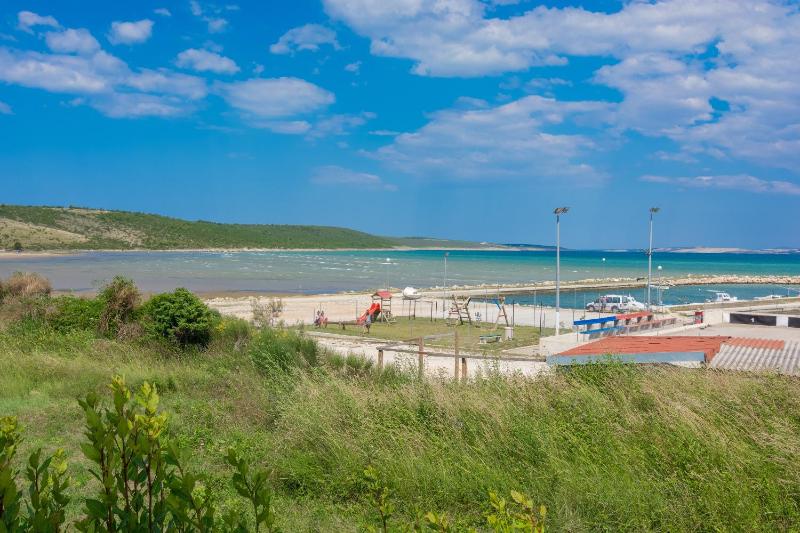One-Bedroom Apartment with Terrace and Sea View image 2