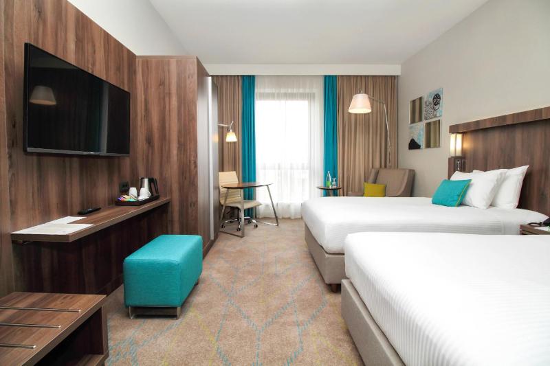 Twin Room image 3