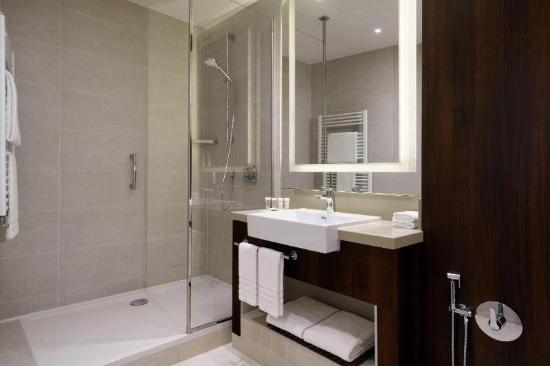 King Room image 4