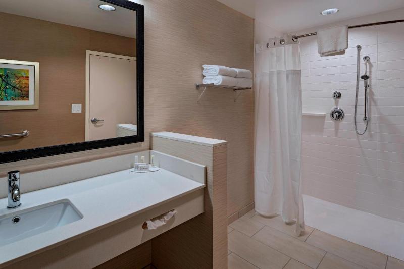 King Room image 2