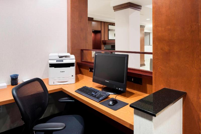 Fairfield by Marriott Inn & Suites Austin Parmer/Tech Ridge - image 14