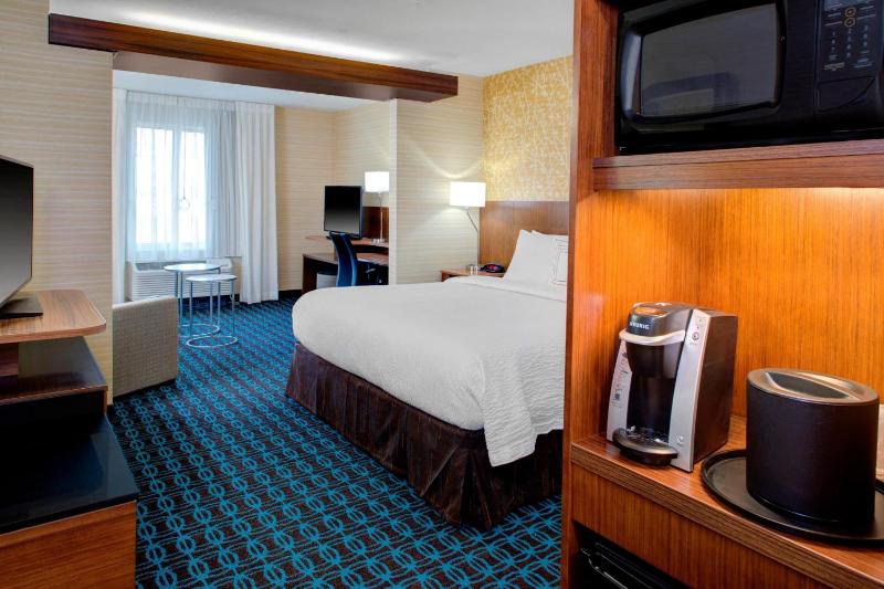 Executive King Suite image 3