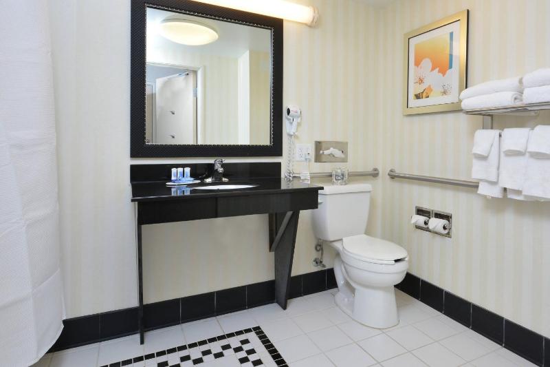 King Room image 3
