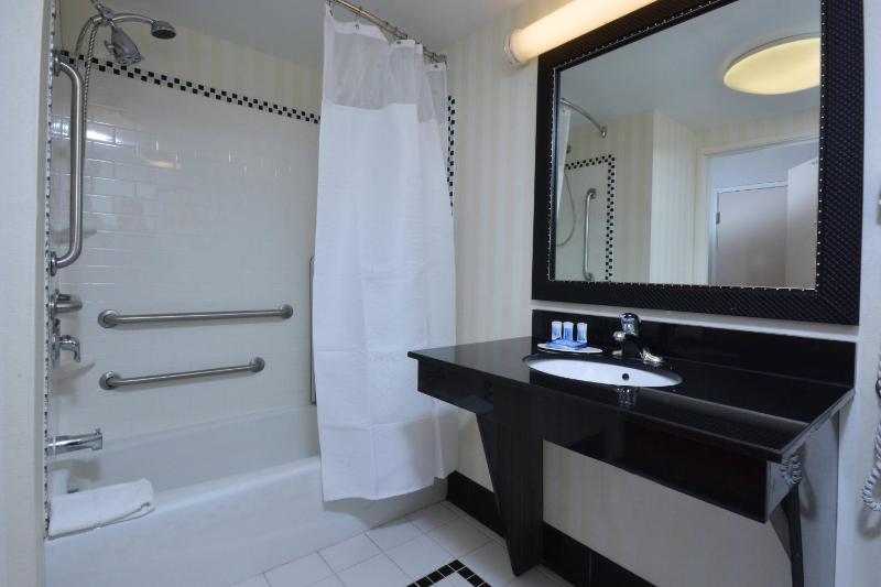 King Room image 2
