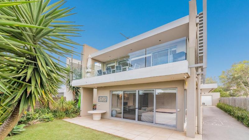 9 Charmandene Court Cowes - image 17