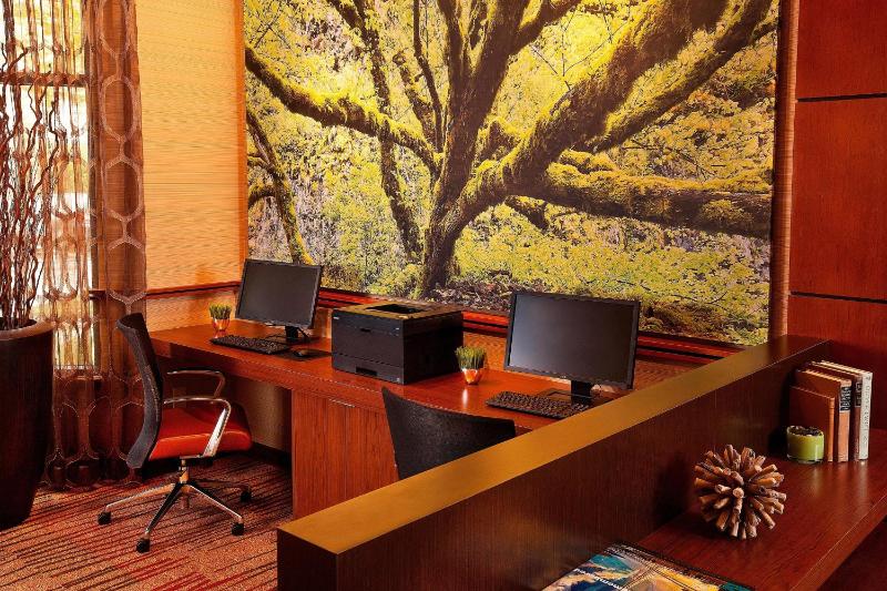 Courtyard by Marriott Seattle Sea-Tac Area - image 14