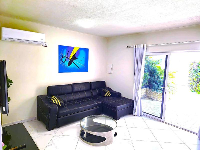 Perfect 1-bedroom-apartment 2 km from Eagle beach - image 16