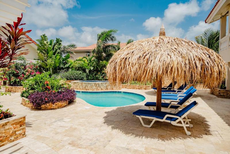 Perfect 1-bedroom-apartment 2 km from Eagle beach - image 9