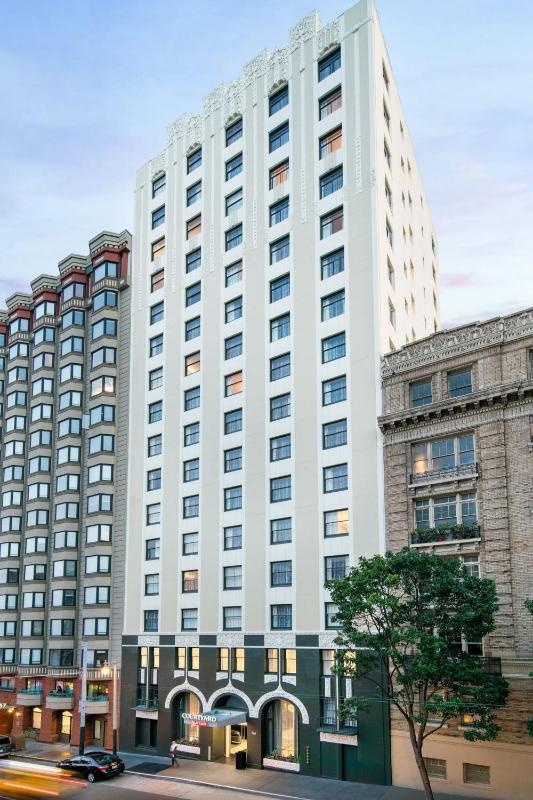 Courtyard by Marriott San Francisco Union Square - image 2