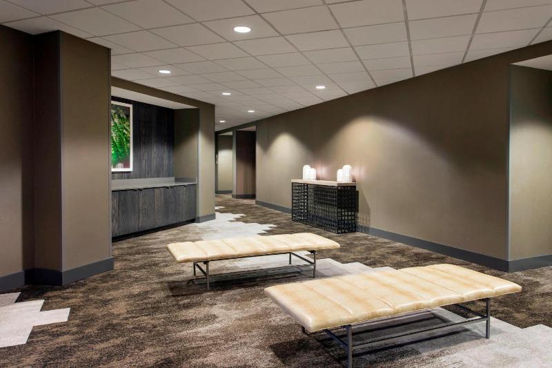 Courtyard by Marriott Seattle Downtown/Lake Union - image 3
