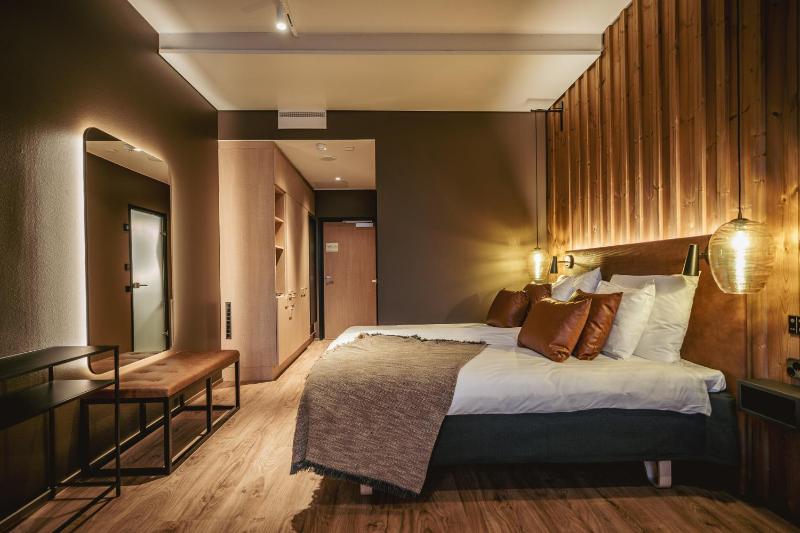 Quadruple Room image 1