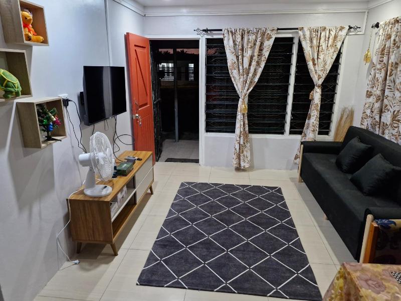 Tropical Almond Haven - image 2