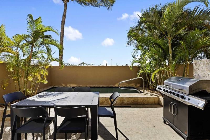 Eagle Beach- Private pool- LeVent townhome-LV130th - image 1