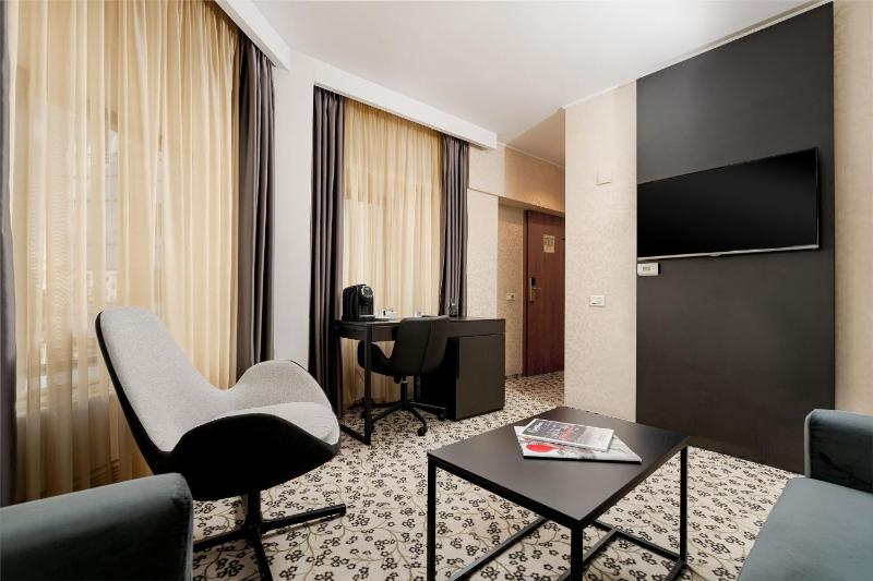 Junior Suite image 1