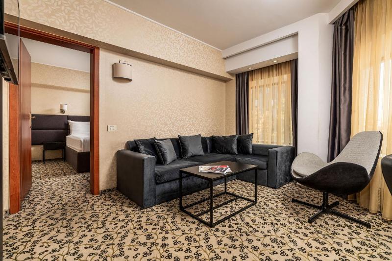 Junior Suite image 4