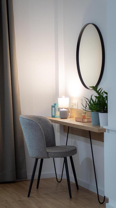 Momento Studio Apartments - image 7