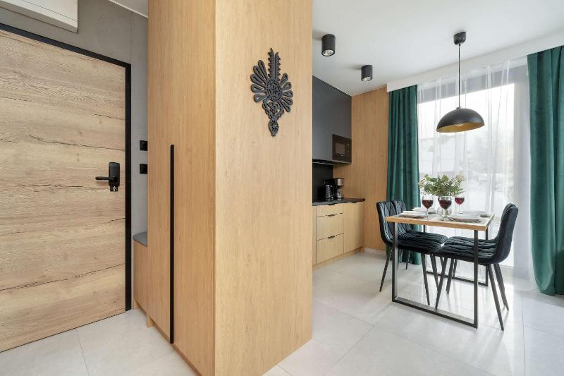 Prestiżowe Góralskie Apartamenty w Sercu Zakopanego & Parking by Noclegi Renters - image 10