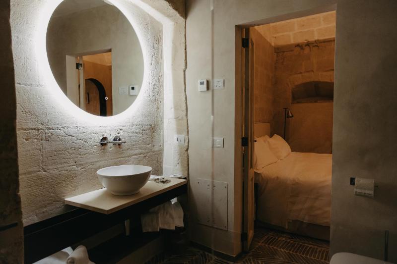 Junior Suite image 2