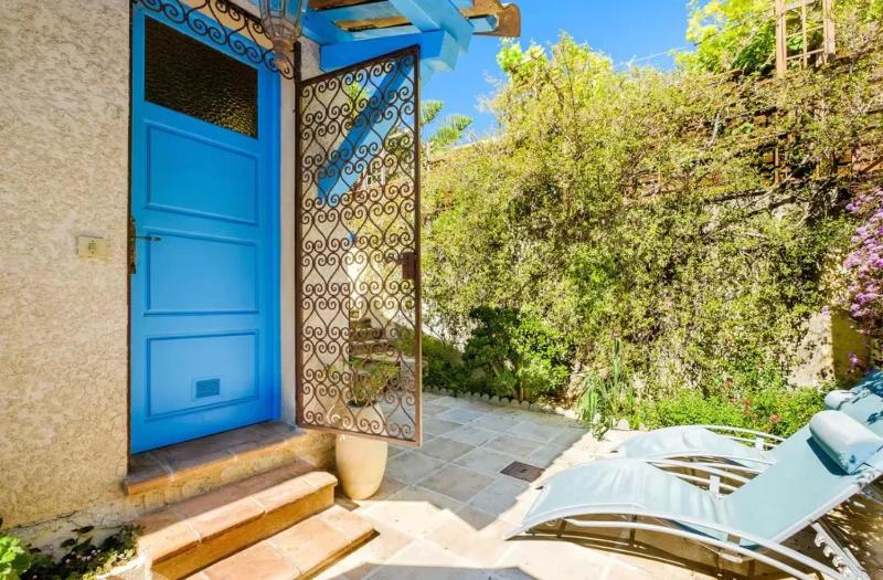 Studio charmant à Cagnes-sur-Mer de 35 m² + piscine privée - image 10