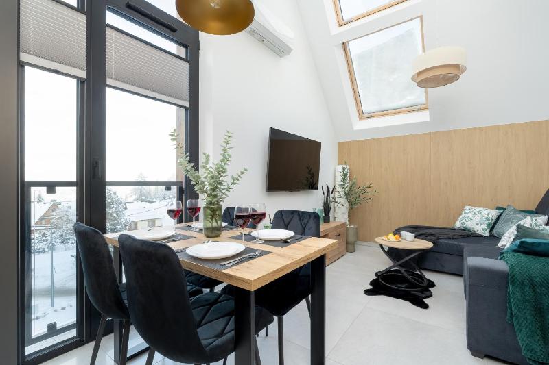 Prestiżowe Góralskie Apartamenty w Sercu Zakopanego & Parking by Noclegi Renters - image 34