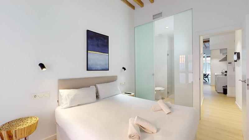 MyFlats Luxury City Center - image 14