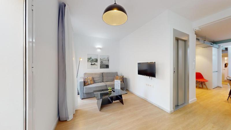 MyFlats Luxury City Center - image 17