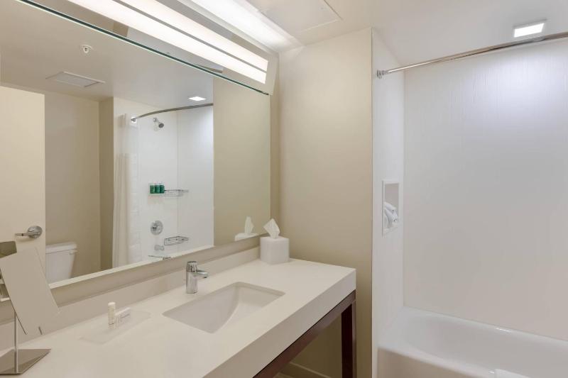 Courtyard by Marriott Savannah Airport - image 11