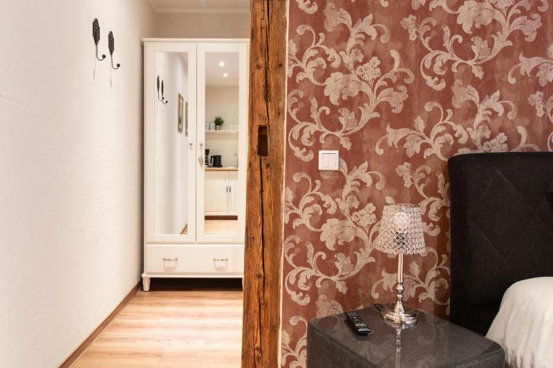 One-Bedroom Apartment image 2
