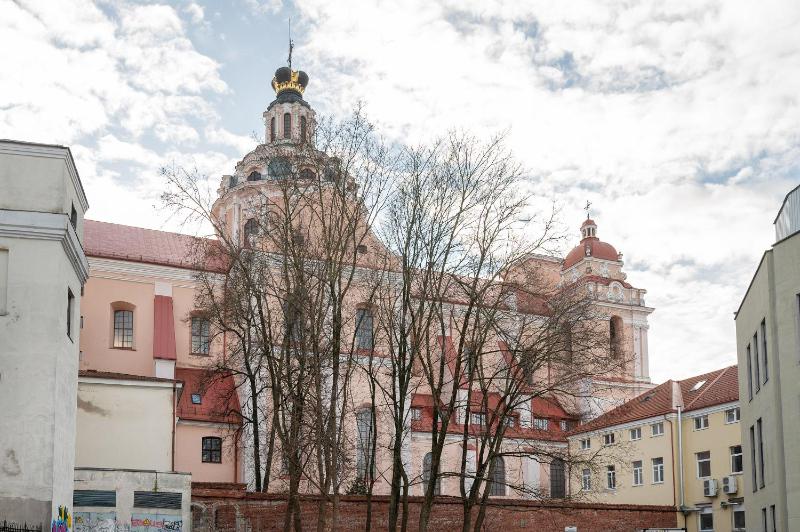 Newly Furnished Vilnius Town Hall Apartments by Reside Baltic - image 12