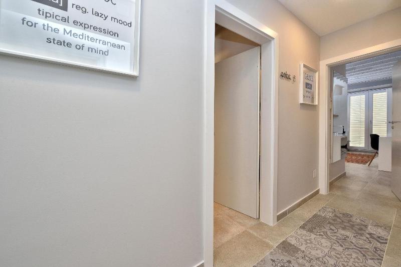 Double Room with City View image 2