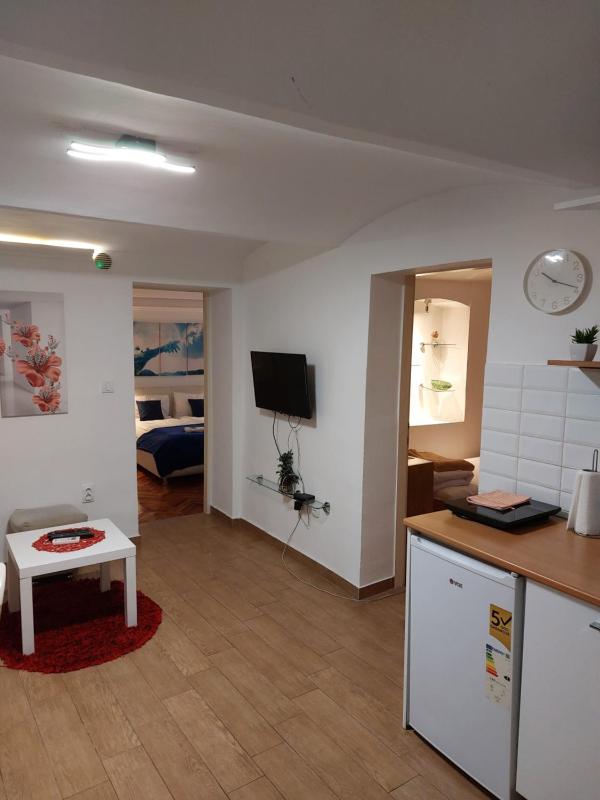 Inter Apartment Belgrade with free Parking - image 7
