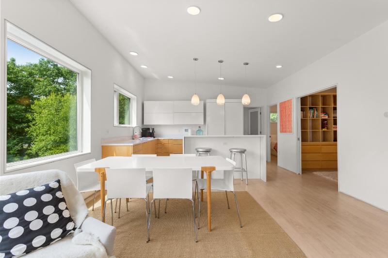 Three-Bedroom House image 3