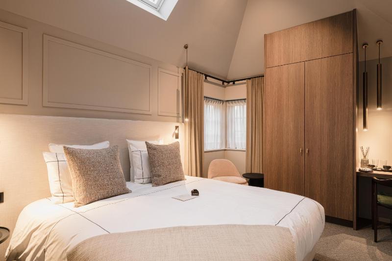 Superior Double Room image 1