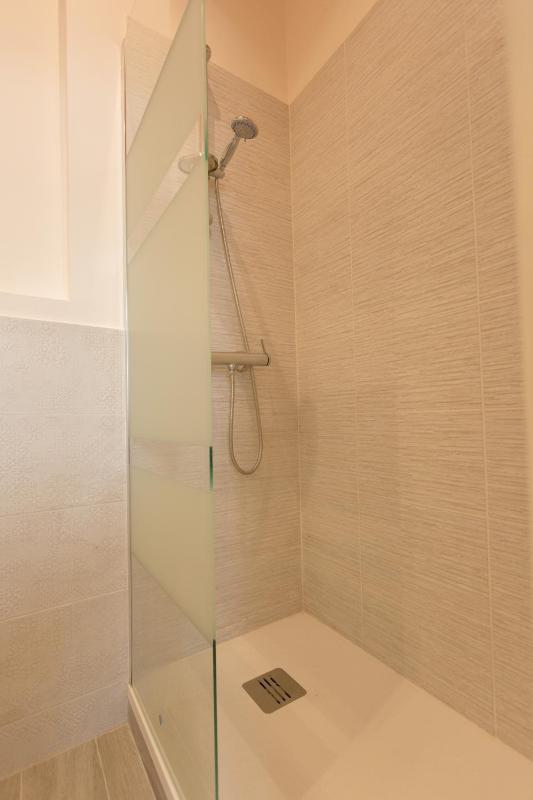Deluxe Double Room with City View via San Giovanni in Laterano 85 image 4