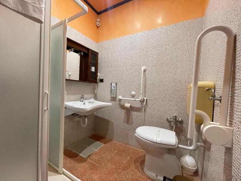 Triple Room image 2